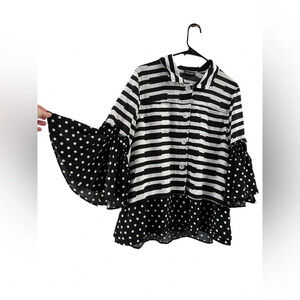 Dor Dor Couture black and white womens blouse